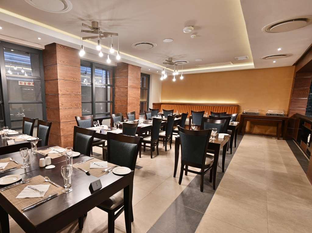 Premier Splendid Inn Блоемфонтейн Ресторант снимка