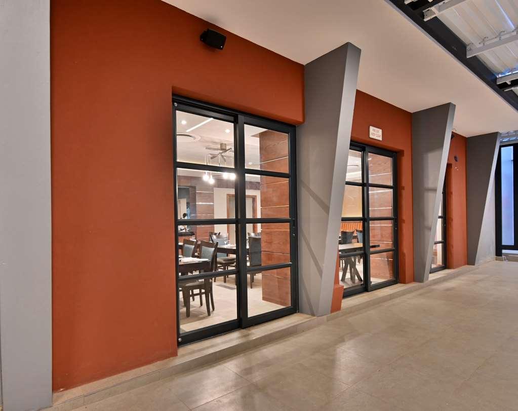 Premier Splendid Inn Блоемфонтейн Екстериор снимка