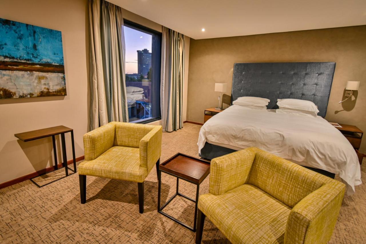 Premier Splendid Inn Блоемфонтейн Екстериор снимка
