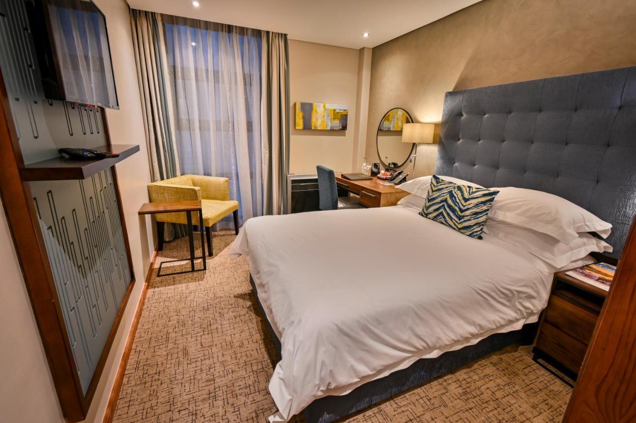 Premier Splendid Inn Блоемфонтейн Екстериор снимка